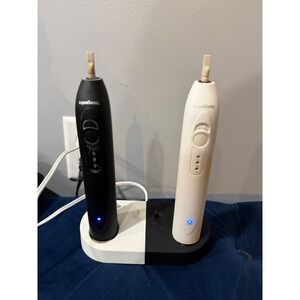 AquaSonic Electric Toothbrush Black White Charging Base‎ 2 Handles